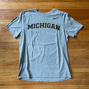 NIKE/MICHIGAN STATE edition t-shirt